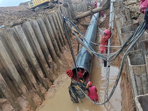全位置管道自動焊機(jī)