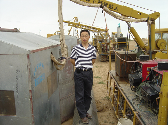 野外長(zhǎng)輸管道自保護(hù)焊機(jī)