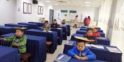 一家生產(chǎn)管道全自動焊機(jī)廠家，為何屢屢傳出孩子朗朗讀書聲？