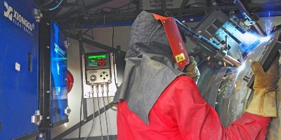野外雙焊炬管道自動焊接機(jī)器人是如何工作的？